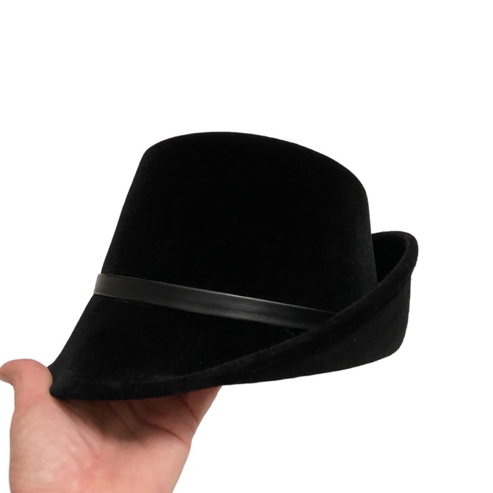 Vintage Cotillion 1940’s Black Velvet Riding Hat Unio… Gem